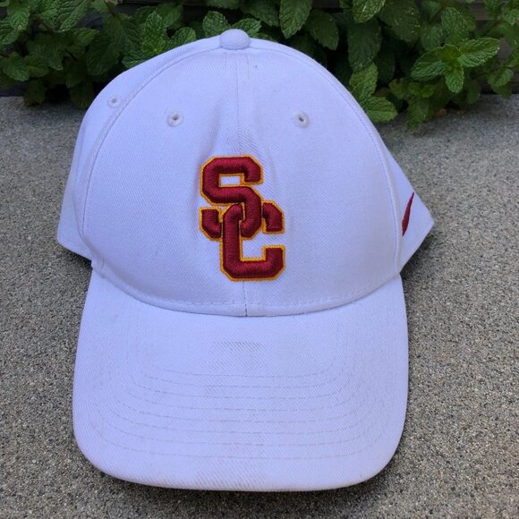 NIKE Legacy91 USC Trojans Hat Men's Baseball Cap White Adjustable Dri-Fit - Picture 1 of 8